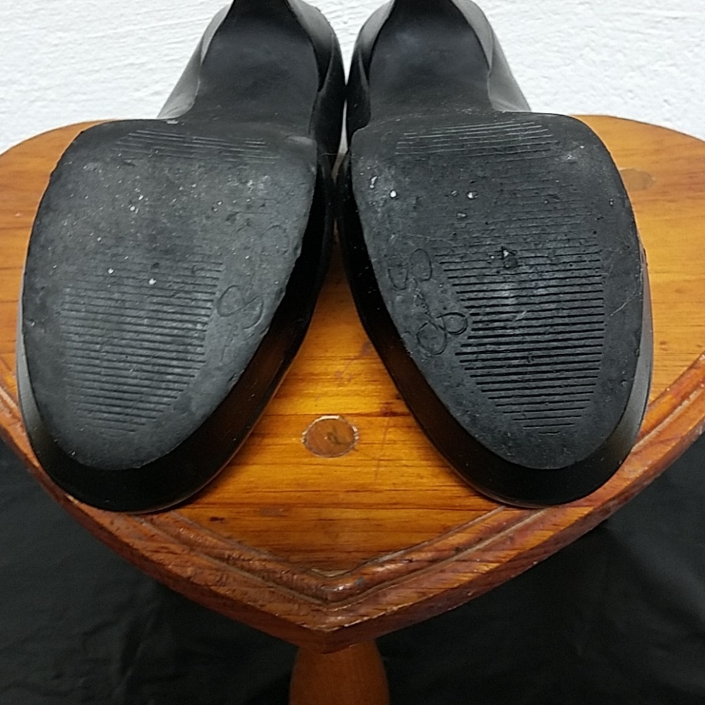 High heels - Picture 4 of 8